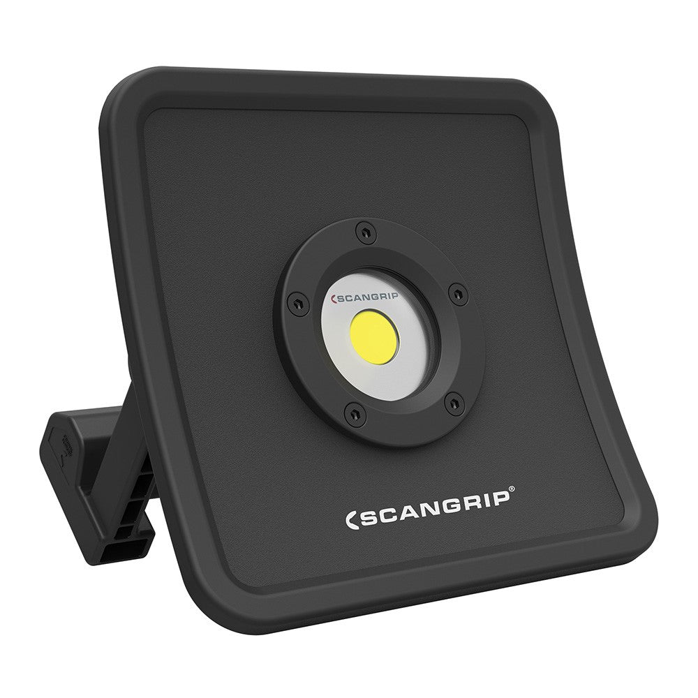 Scangrip Nova R – Laddningsbar och dimbar COB LED arbetslampa med powerbank