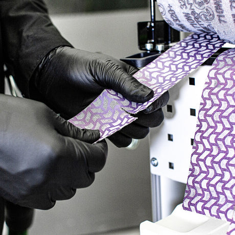 3M Cubitron II Nätslipark Rulle 70 mm x 10 m, 120+ – Effektiv slipning med dammfri prestanda