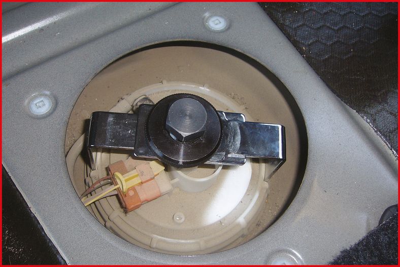 KS TOOLS 2-arm universell tanksensornyckel Ø 110-170mm