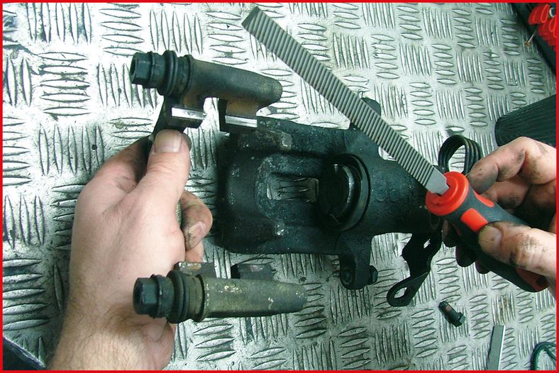 KS Tools Bromsoksfil 270 mm, verktygsstål