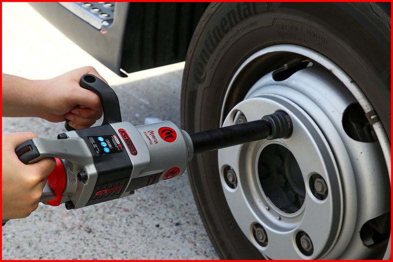 KS TOOLS 1" superMONSTER mutterdragare 3405Nm KS515.3280