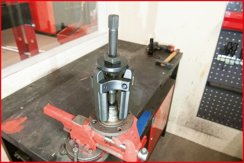 KS TOOLS laggerringsavdragare 3-armad med spännbygel