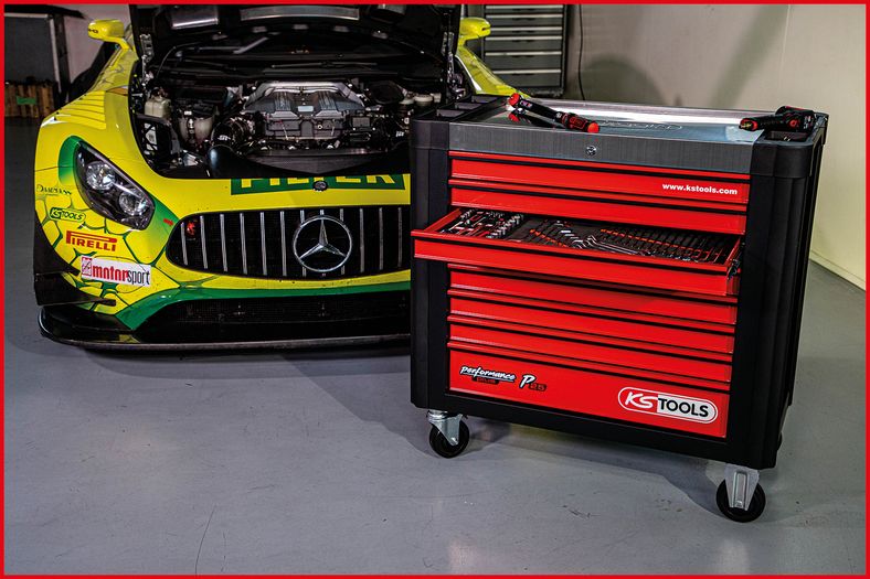 KS Tools Performanceplus Verkstadsvagn P25 – Komplett Premiumlösning med 564 Verktyg i SCS-systeminlägg, 8 Lådor, Svart/Röd