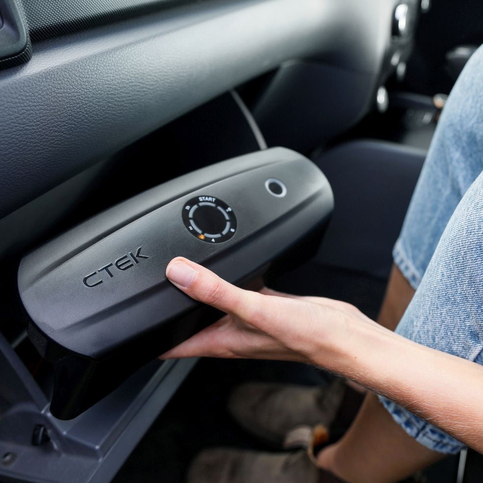 CTEK CS Free – Portabel 12V Batteriladdare med Adaptiv Boost-teknik