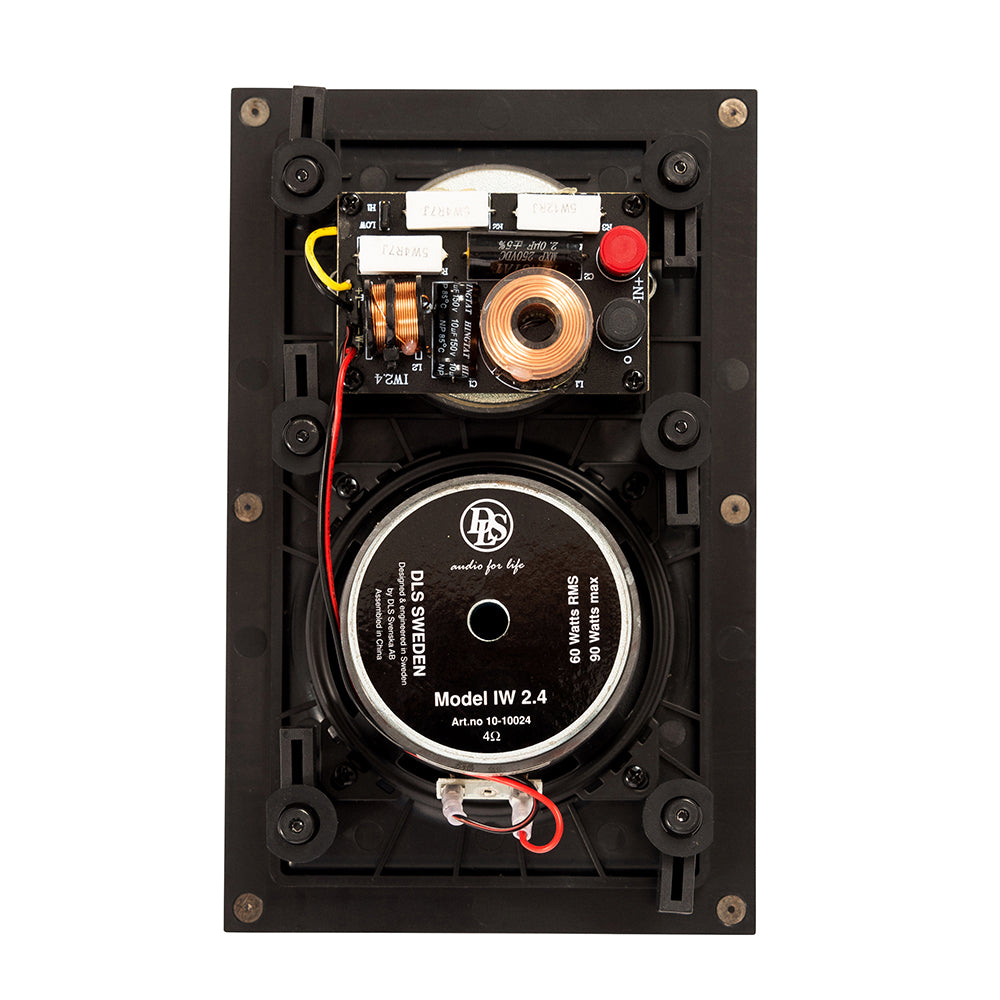 Dynavoice CA802BT med SC4B & 2 par DLS IW 2.4