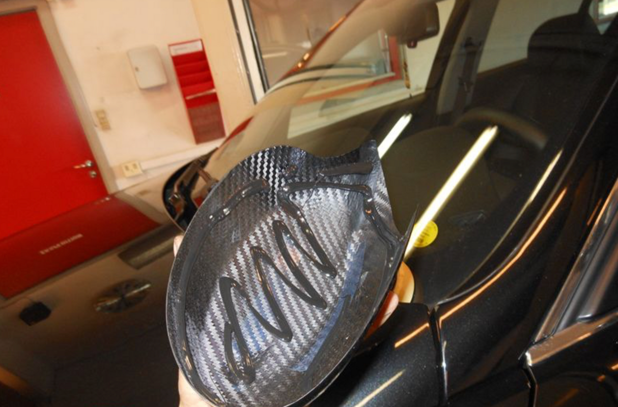 BMW E90/91 Sidospegelsskydd äkta kolfiber H+V-sida