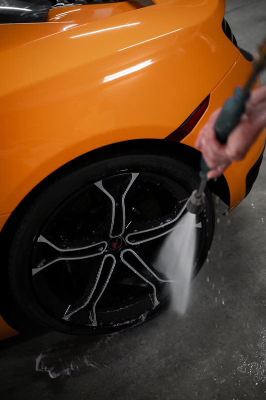 MCLAREN RED WHEEL CLEANER 32