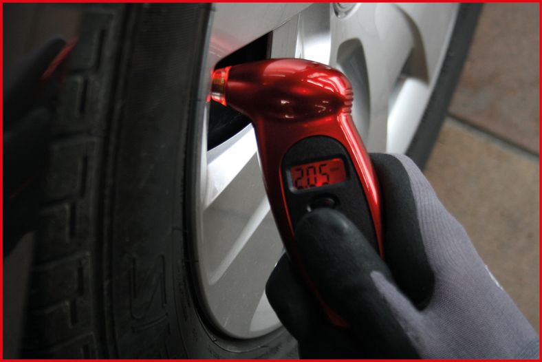 KS TOOLS KS100.4055 – Digital däcktrycksmätare med LCD-display