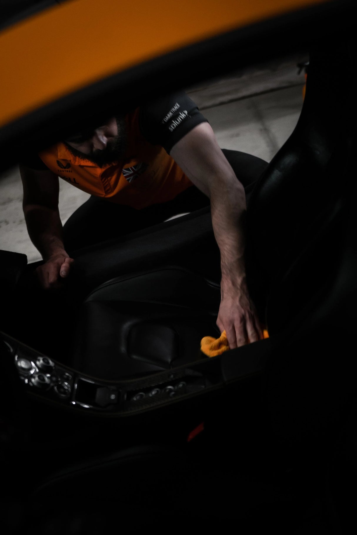 MCLAREN LEATHER CLEANER 01