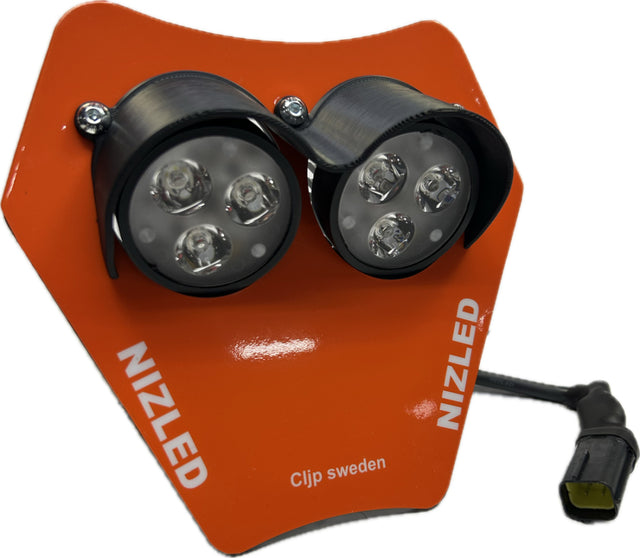 KTM lampfäste i två pris klasser, E30 35w lätt lampa, och E406k/E405k som är värstingen