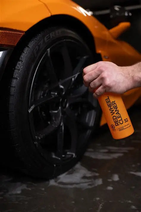 MCLAREN RED WHEEL CLEANER 32