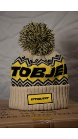 Ettobjekt mössa med toffs, Beige