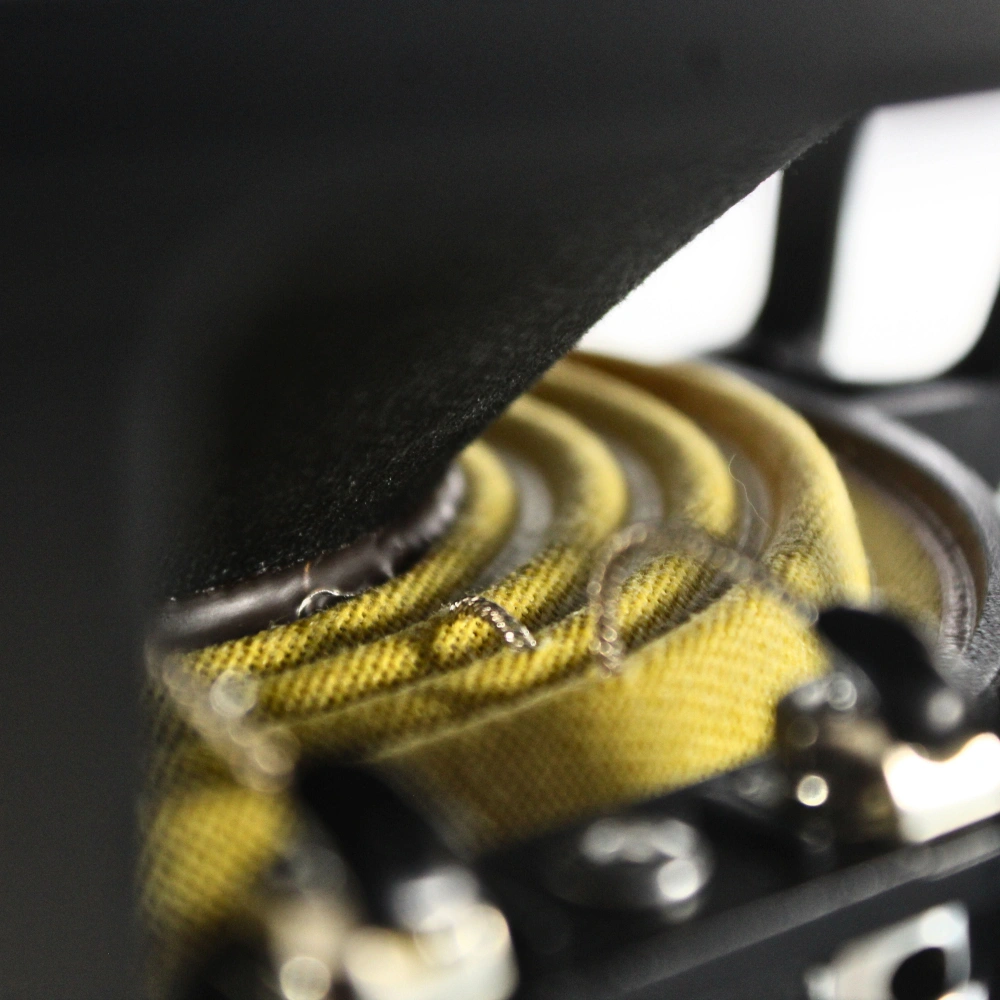 B² Audio RAGE 8PWR 8 tum midbas, par