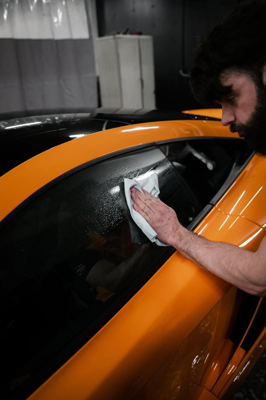 MCLAREN™ Glass Cleaner 04
